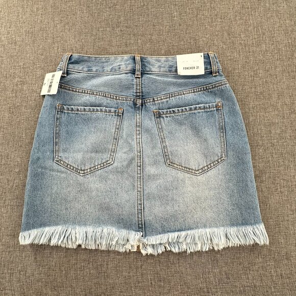 NEW! Forever 21 Jean‎ Mini Skirt Small Fringe Distressed Zipper in Front Cotton - Picture 7 of 9